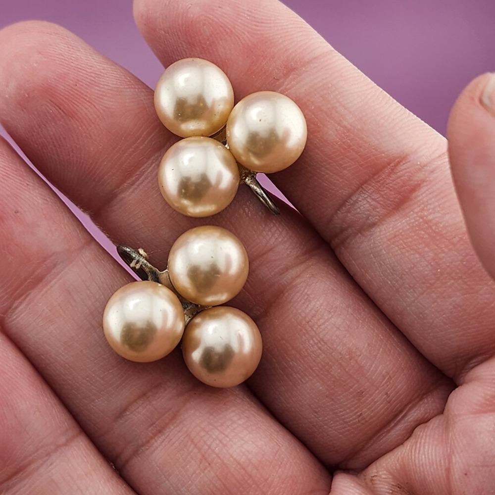 Vintage Faux Pearl Cluster Clip-On Earrings Cream Champagne Silver Tone Bridal